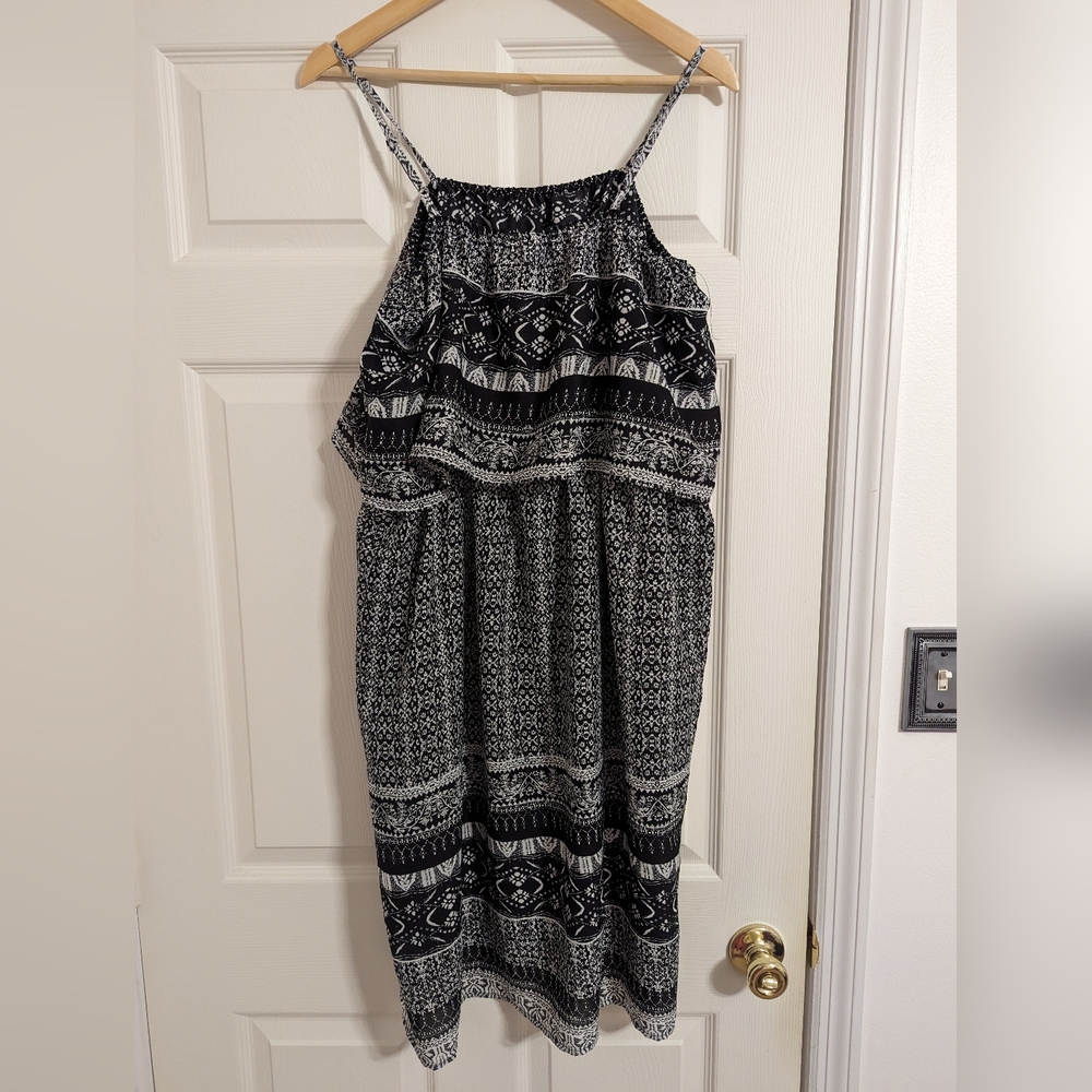 Sassy Doll black and white tiered strappy dress size 1X